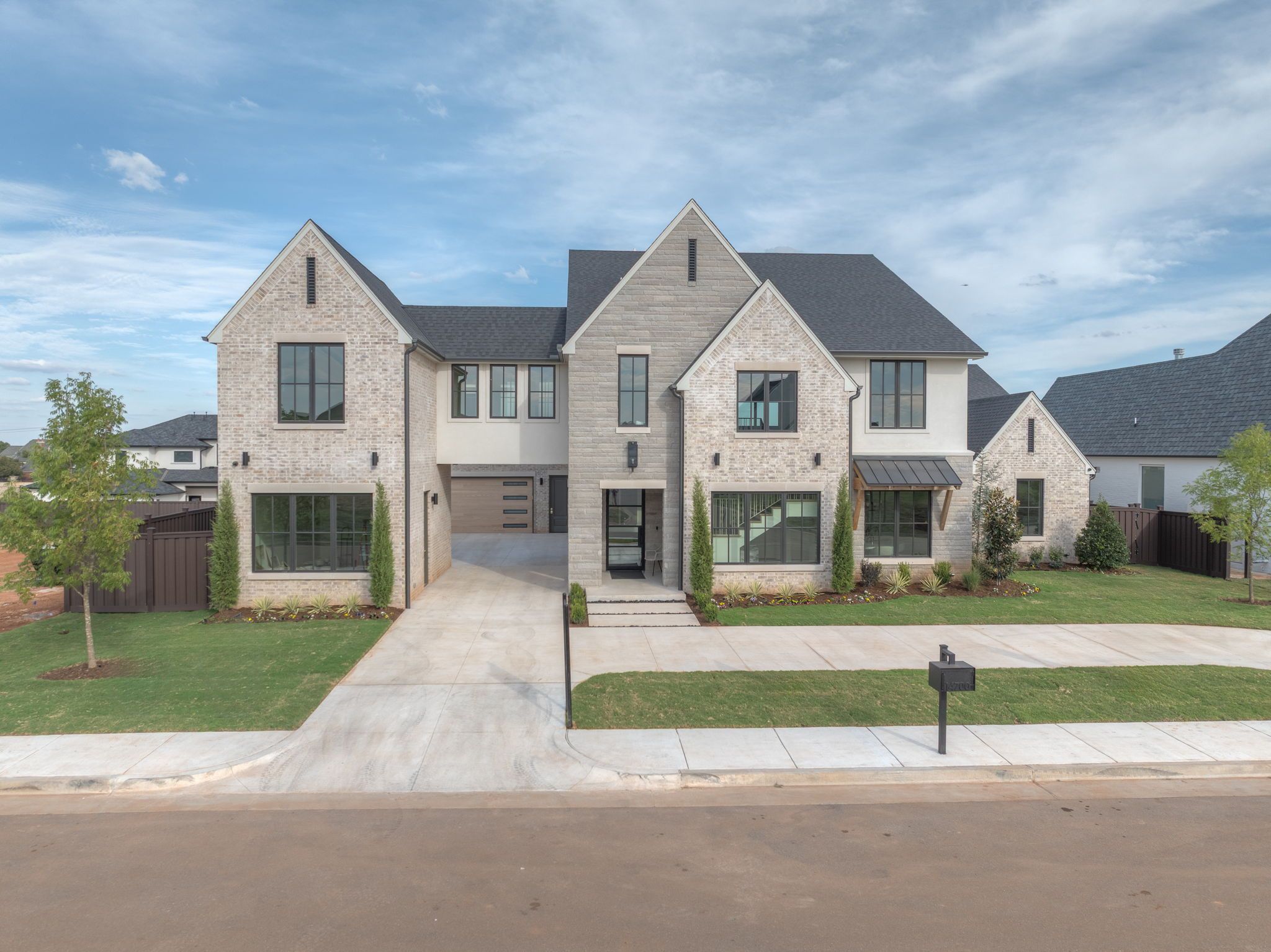 DCO_Featured-Property_14700-Chamberry_2