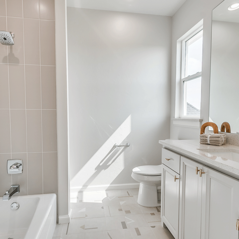 Past-Projects_Bathrooms_0111_5716-fontaine-dr-106