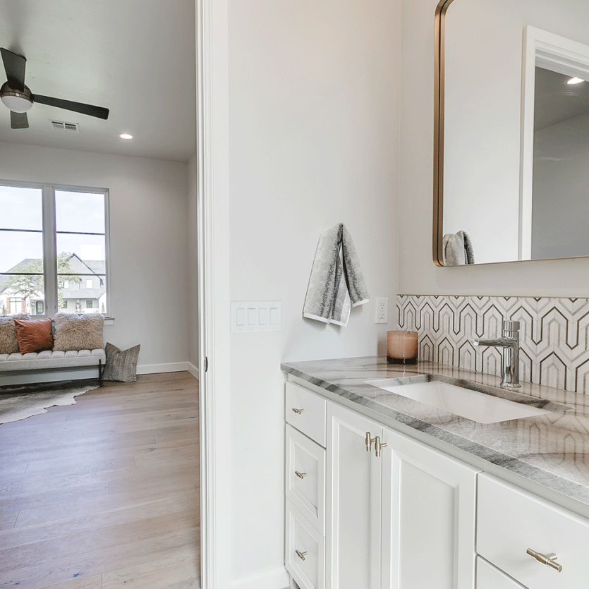 Past-Projects_Bathrooms_0113_5716-fontaine-dr-94
